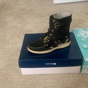 Brand new never been worn sperry boots.